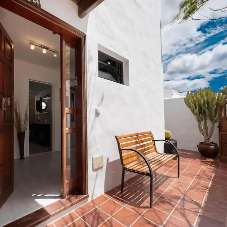 Belvilla By Oyo Aloe Villa Puerto del Carmen (Lanzarote)